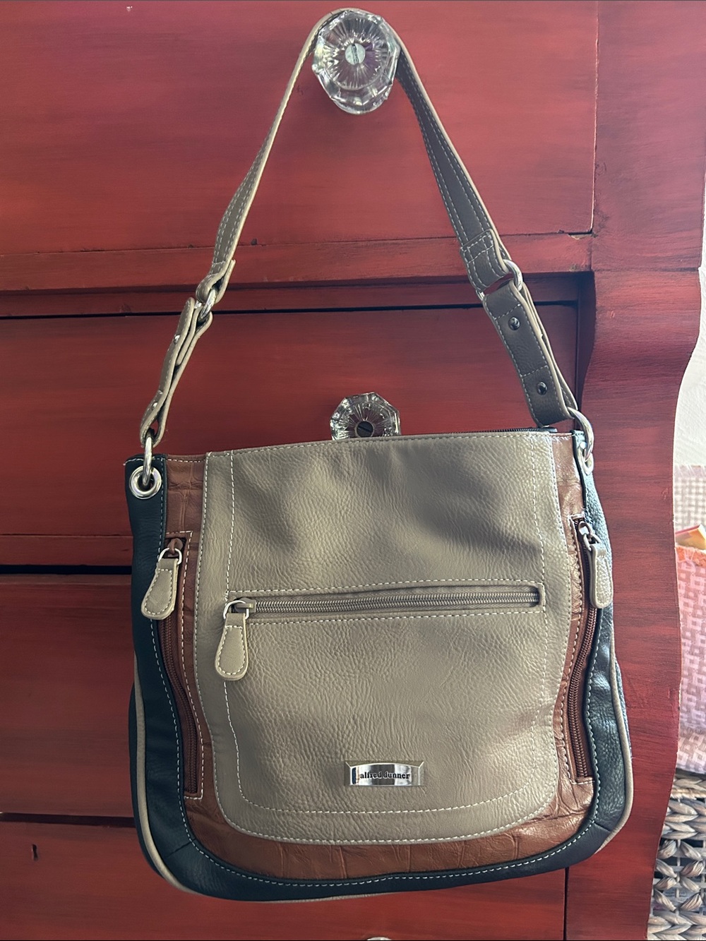 Alfred Dunner Beige Brown Black Multi‑Tone Shoulder Bag